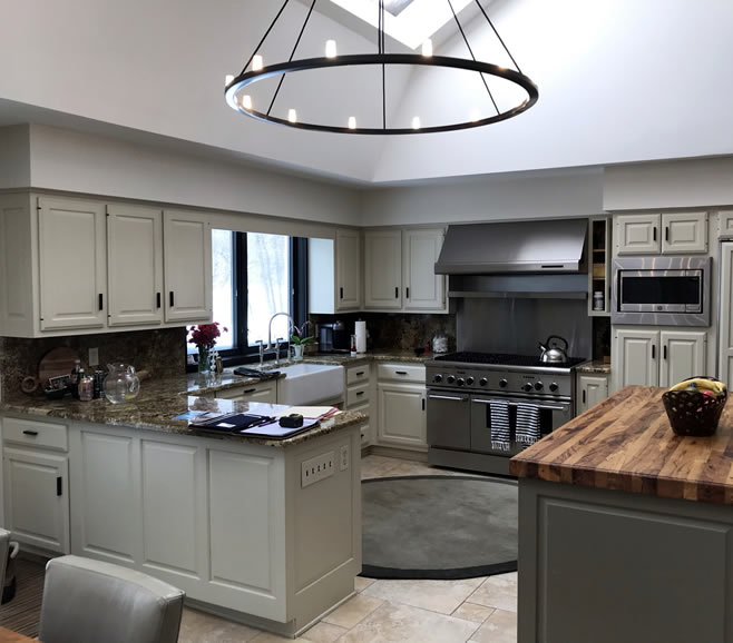 Complete Custom Cabinets